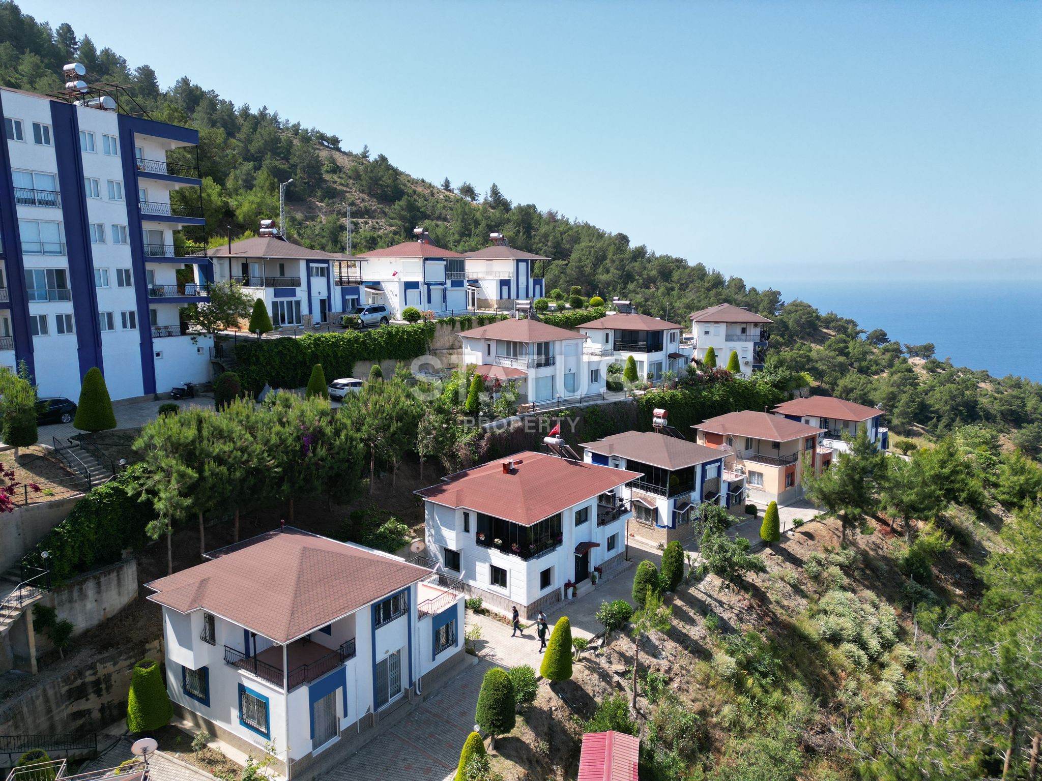 Luxury villa in a villa complex in Gazipasa area in Alanya, 175m2 фото 1