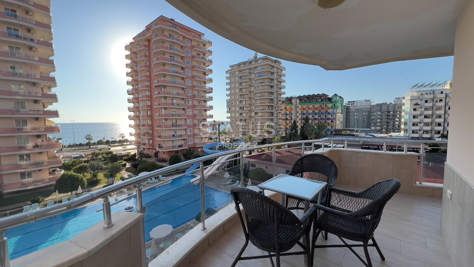 Spacious apartment 2+1 in Mahmutlar on the first coastline, 125 m2 фото 2