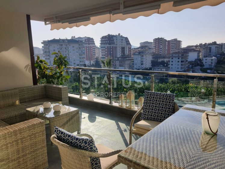 Spacious apartment 3+1 in a complex with infrastructure, 175 m2 photos 1