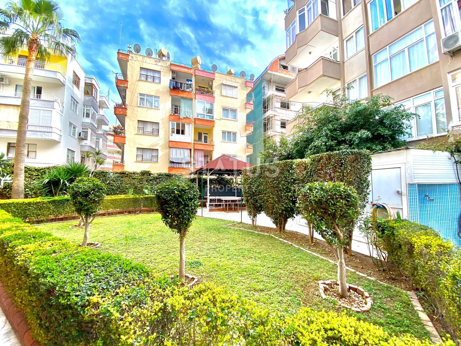 Three-room apartment in the city center, 95 m2 фото 1