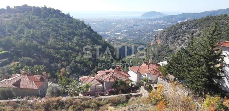 Land plot in the central area of Oba, Alanya photos 1