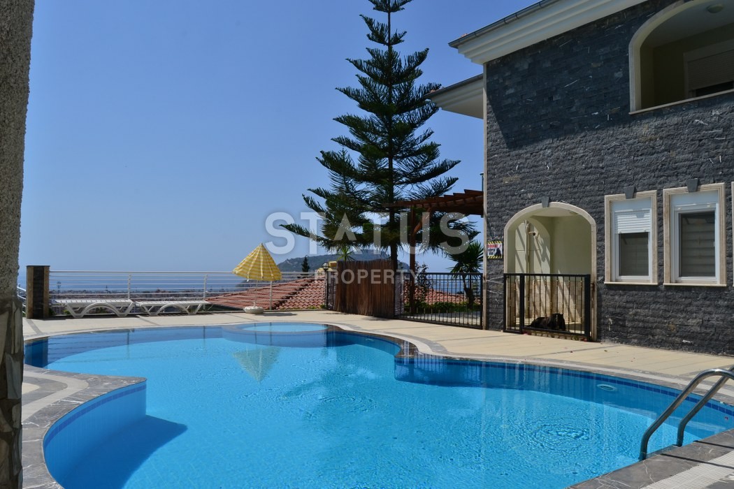 Villa 3+1 with excellent views in Alanya, 300 m2 фото 1