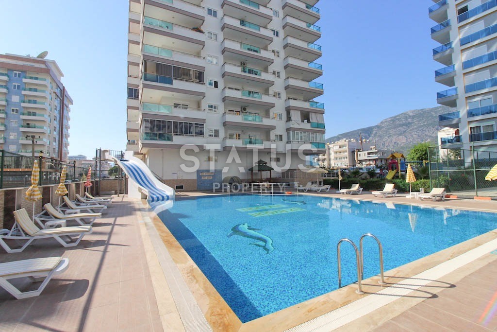 Comfortable apartment with a good layout in the very center of Mahmutlar from the owner фото 2