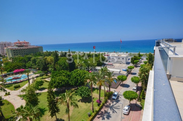 Квартира 3+1 с видом на море в районе Махмутлар фото 1