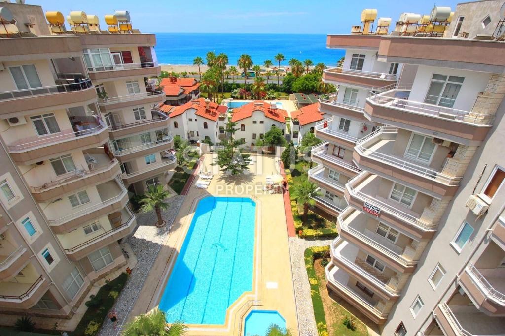 Apartments in a complex on the first coastline at a good price фото 1