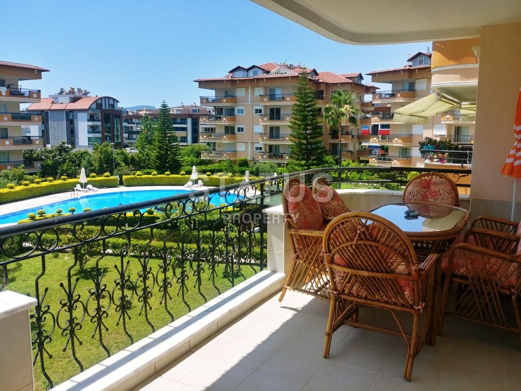 Three-room apartment in an excellent complex in Oba, 115 m2 фото 1
