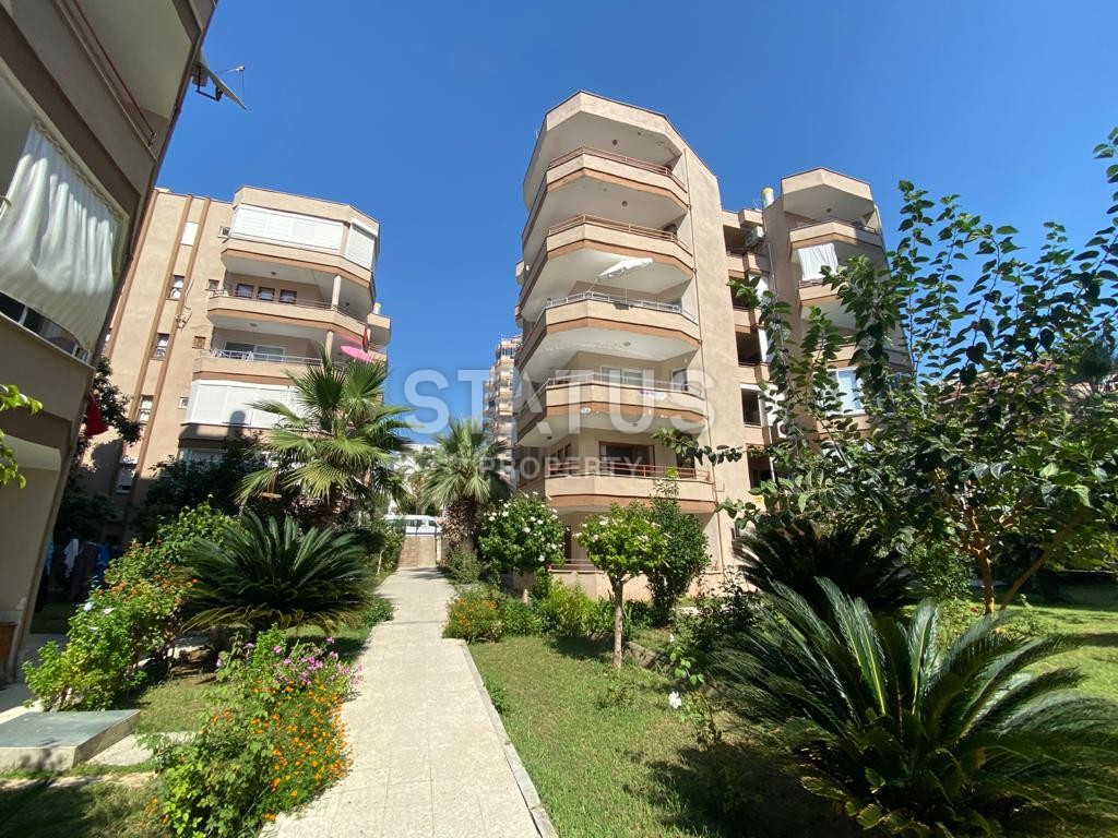 Inexpensive three-room apartment 50 meters from the coast, 110 m2 фото 1