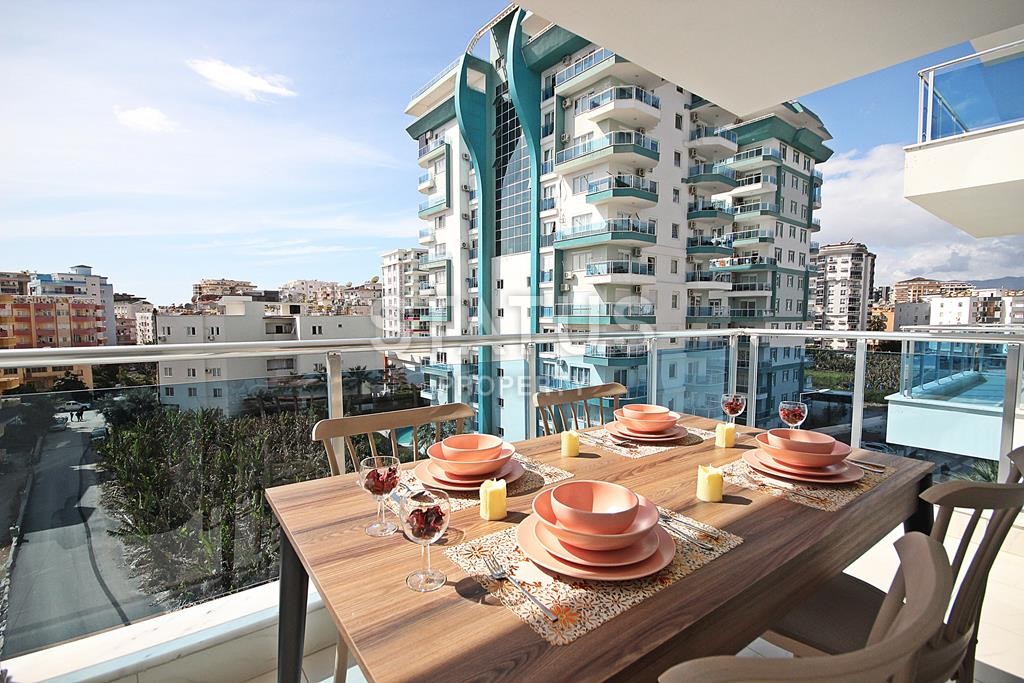 Furnished apartments in Mahmutlar 500 meters from the sea. фото 1