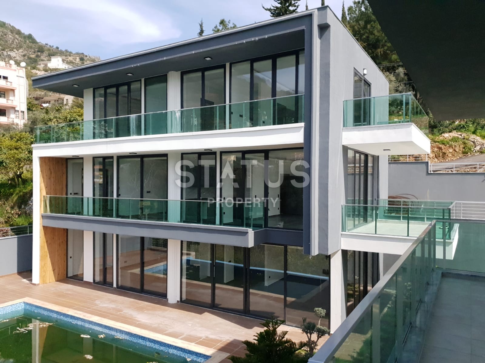 Villa 5+2 with a pool and excellent sea views фото 1