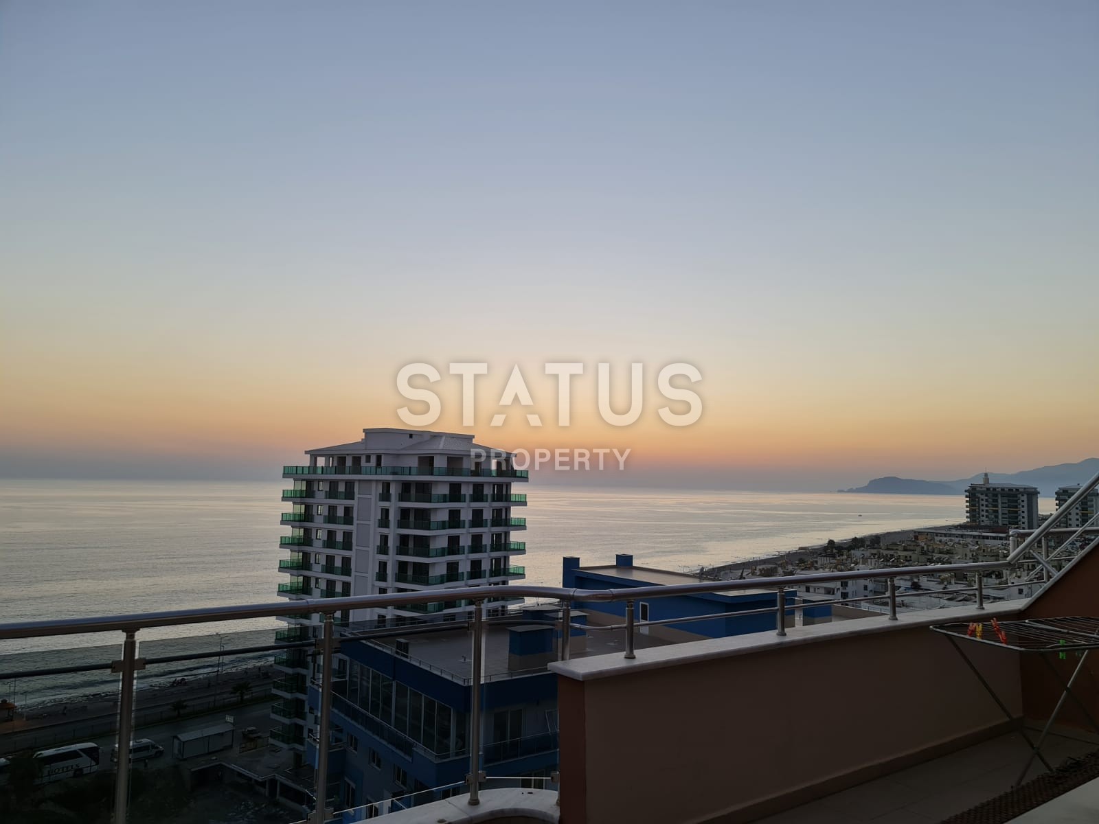 Penthouse 3+1 with furniture and beautiful views, 250 m2 фото 1