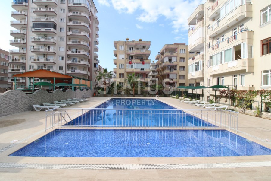 Apartment 2+1 with large balconies and a separate kitchen. Mahmutlar, Alanya. фото 1