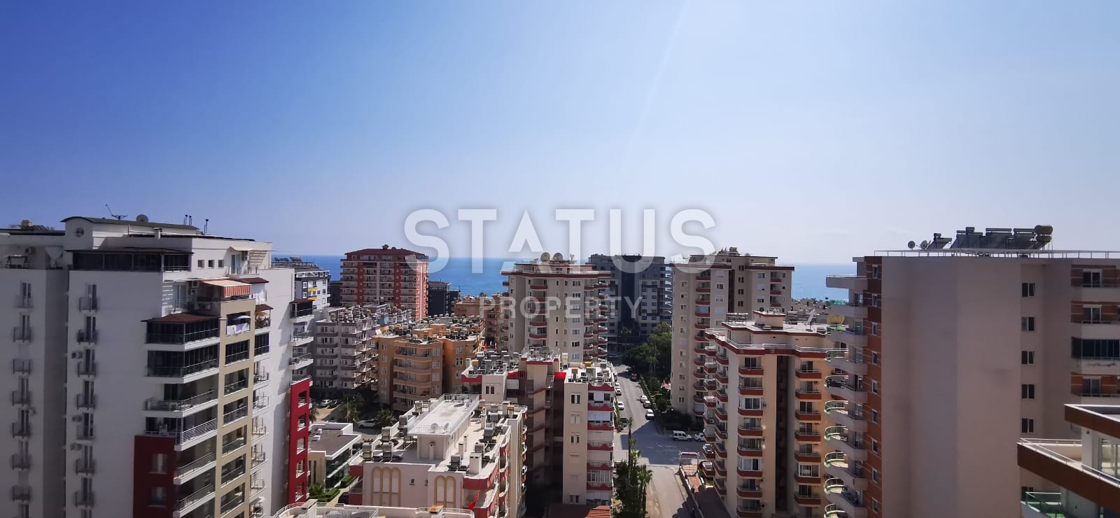 Penthouse with sea and mountain views in Mahmutlar, 160 m2 фото 1