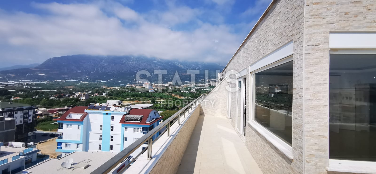 Penthouse with sea and mountain views in Mahmutlar, 160 m2 фото 2