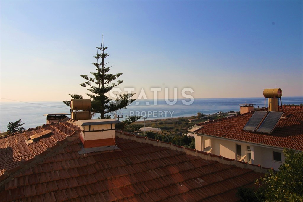 Three-room villa by the sea in Demirtas, 120 m2 фото 1