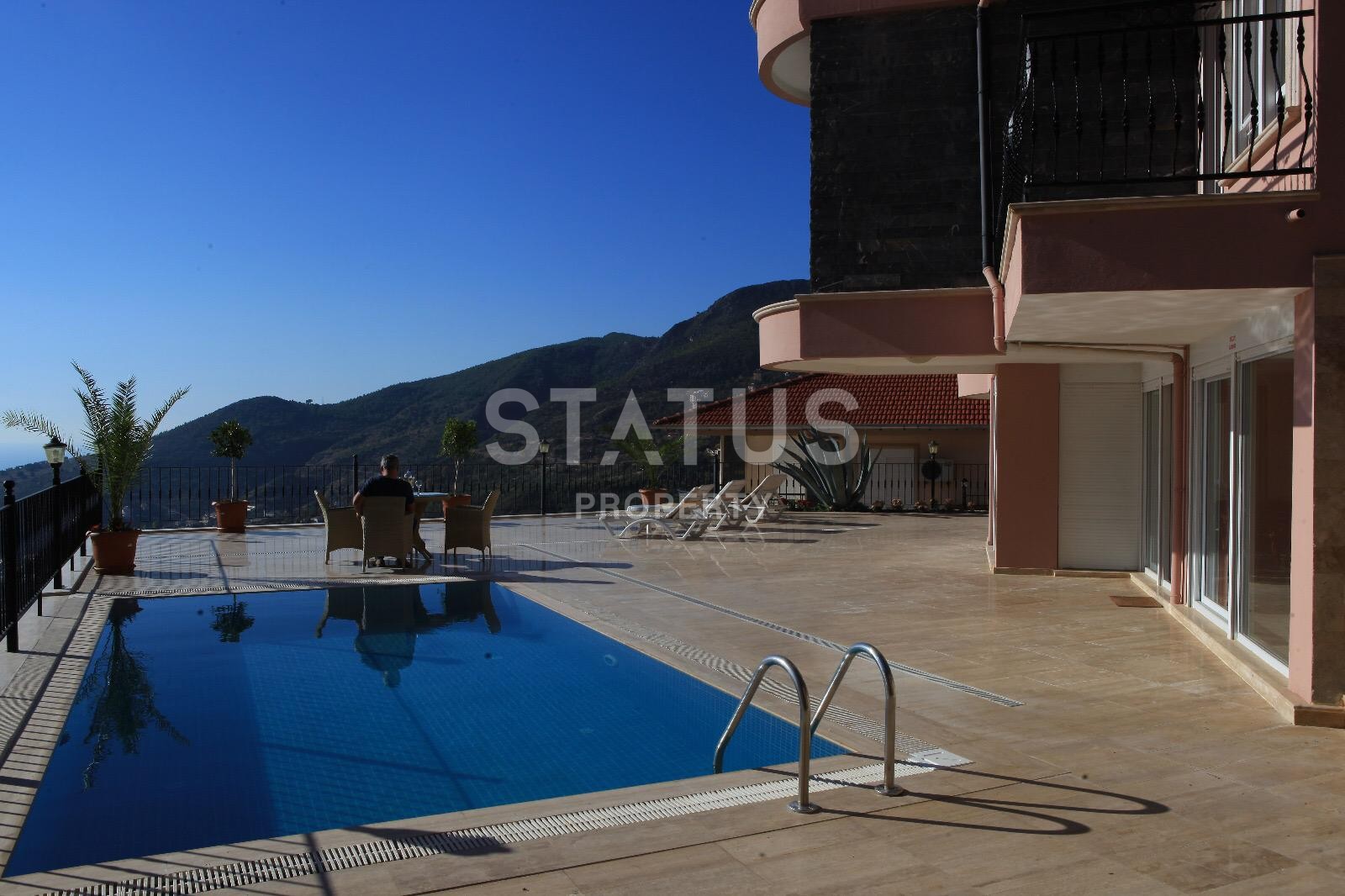 Villa 5+2 overlooking the sea and the historic fortress, 365 m2. Center, Alanya. фото 2