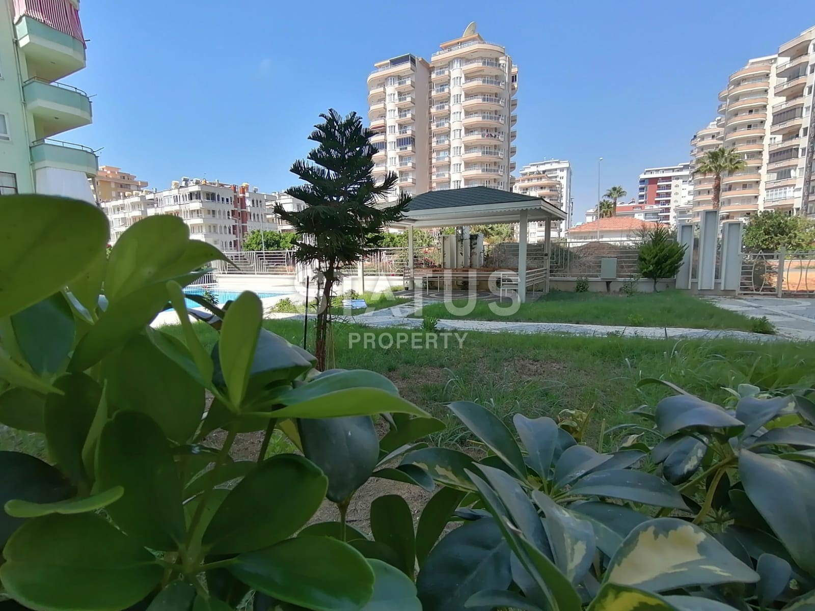 Spacious apartment 2+1 with sea view 130 m2. in Mahmutlal, Alanya фото 2