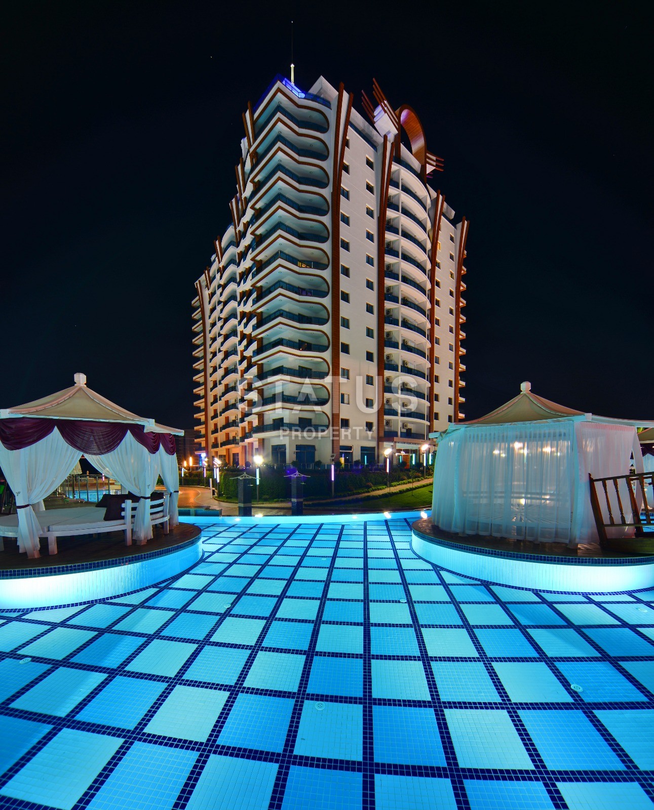 Apartment 1+1 in a luxury complex, 68 m2. Mahmutlar, Alanya. фото 2