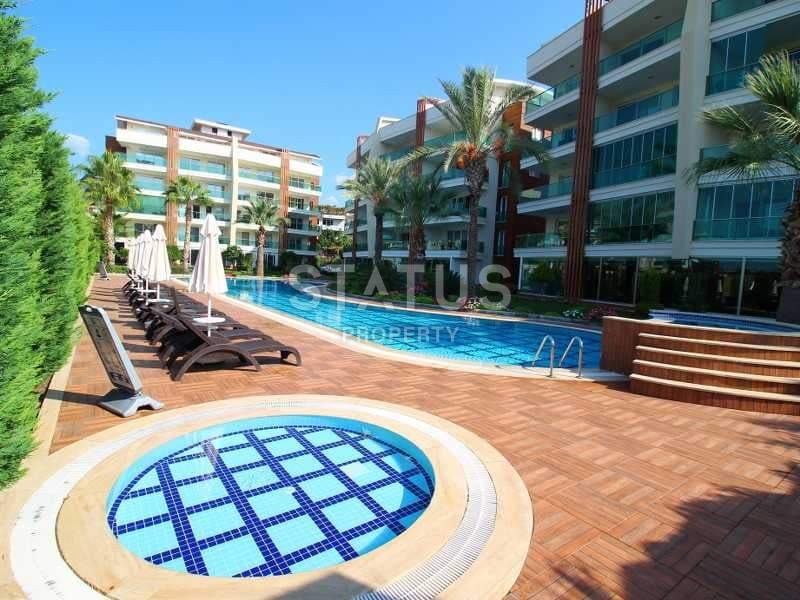 Apartment 1+1 in an excellent complex, 65 m2 фото 1