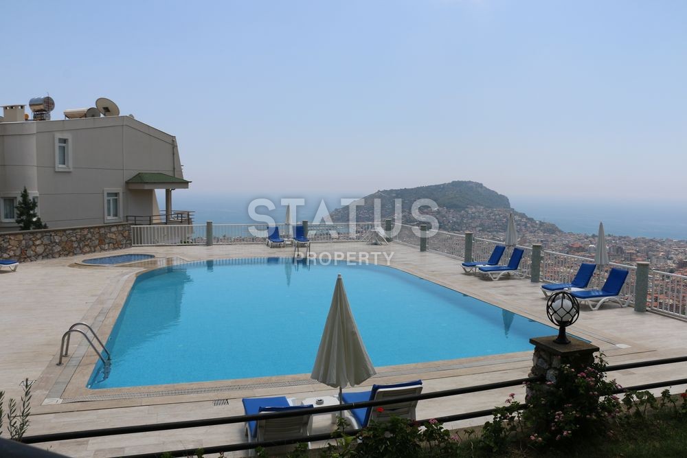 Luxury apartment! A breathtaking view of Alanya, the fortress and the Mediterranean Sea! Super price! 185 sq.m. фото 1