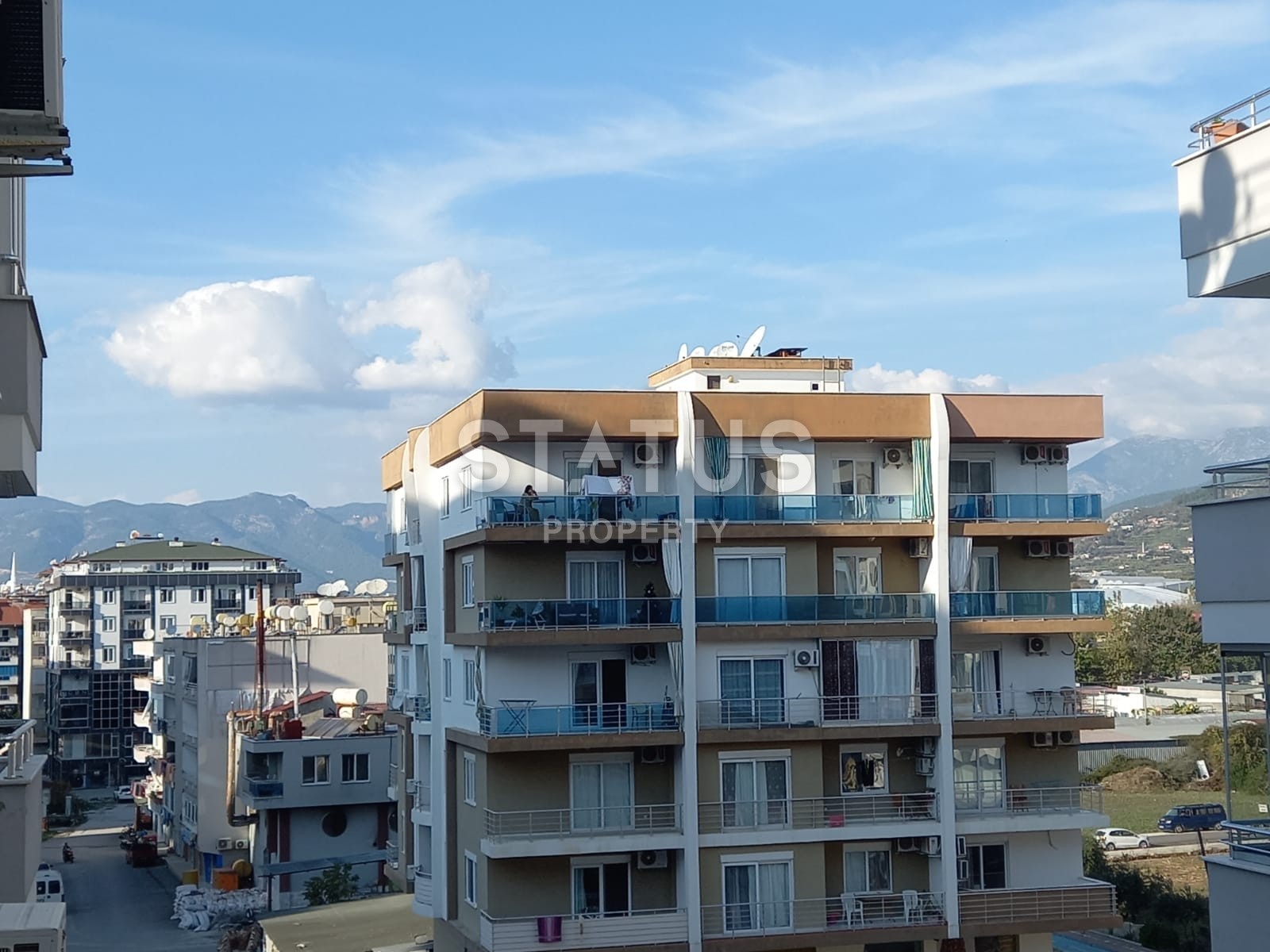 Apartment in the center of Mahmutlar, furnished, 75 sq. m. фото 1