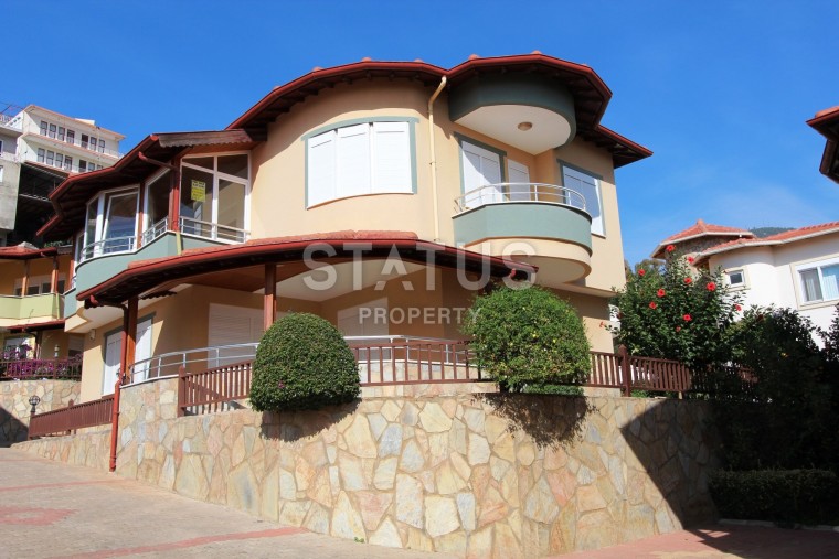 Two-storey house in the center of Alanya with a sea view, 230 sq.m. photos 1