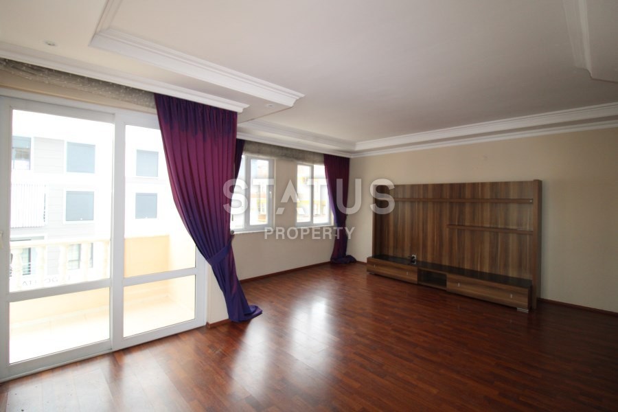 Spacious apartment 3+1 in the Cleopatra area, 150 m2. фото 1