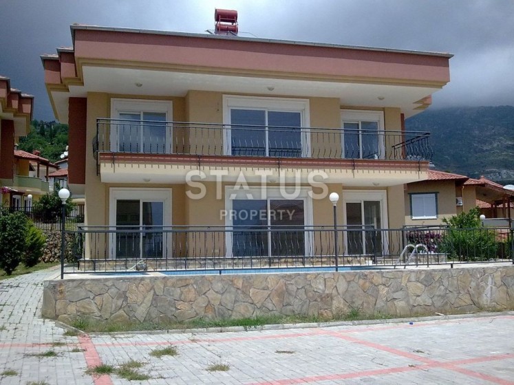 Villa with private pool in the central part of Alanya 240 sq.m. photos 1
