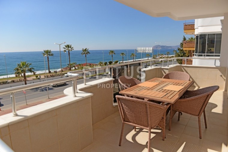 Direct sea view! First line! Three-room apartment with furniture in Mahmutlar area photos 1