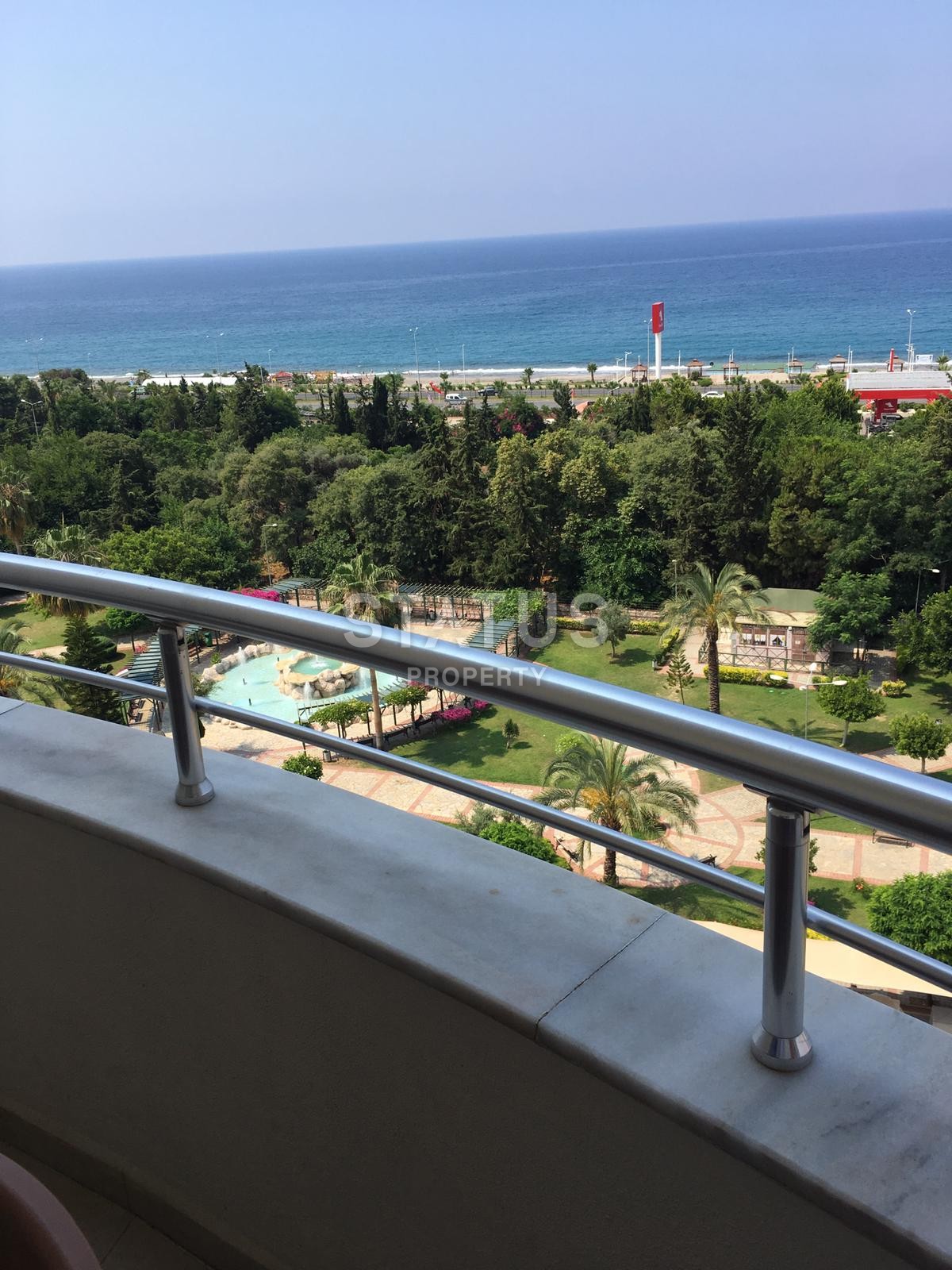 Penthouse 4+1 in the center of Mahmutlar with a gorgeous view, 250 m2 фото 2