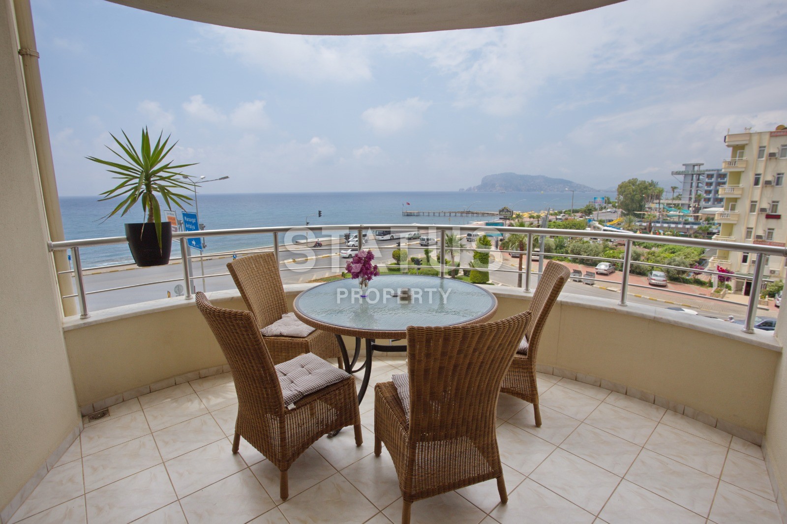 Nice apartment layout 2+1, 105 m2 with sea view in Tosmur, Alanya фото 1