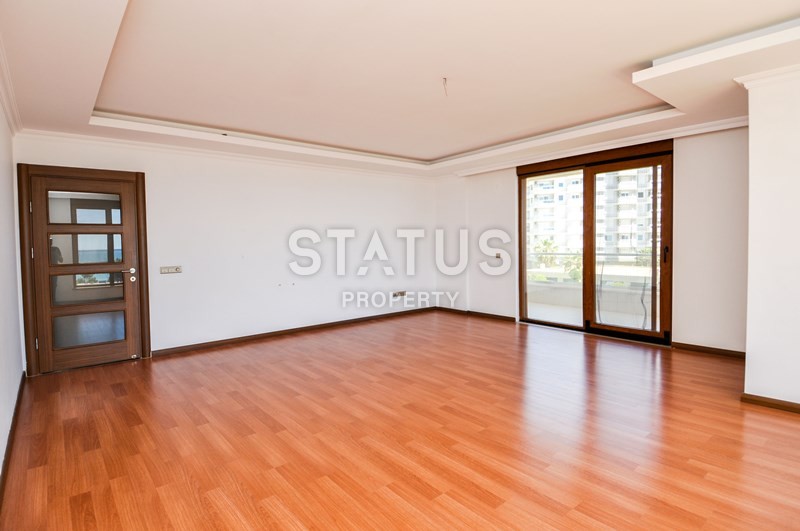 Sea! Sea! The sea that you will enjoy from the windows of your apartment! Large apartment on the first line! фото 2