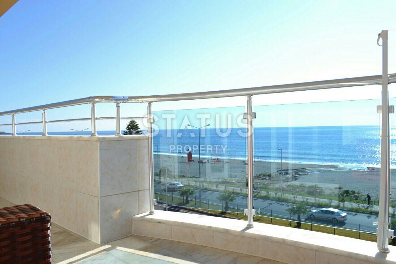 First line with direct sea view! Apartment 2+1 furnished in Mahmutlar 120 sq.m. фото 2