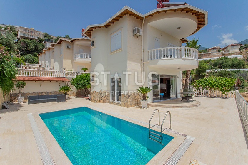 Villa 3+1 with panoramic views of the sea and the fortress. Alanya, Center. фото 2