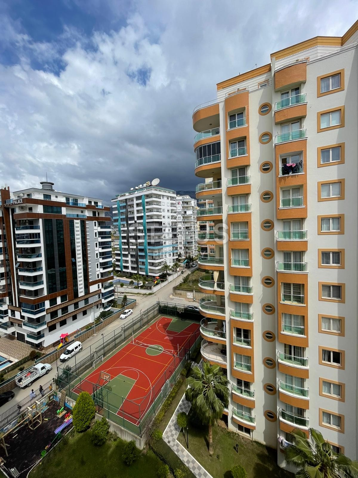 Apartment 1+1 in the Mahmutlar area in one of the favorite complexes, 75 m2 фото 1