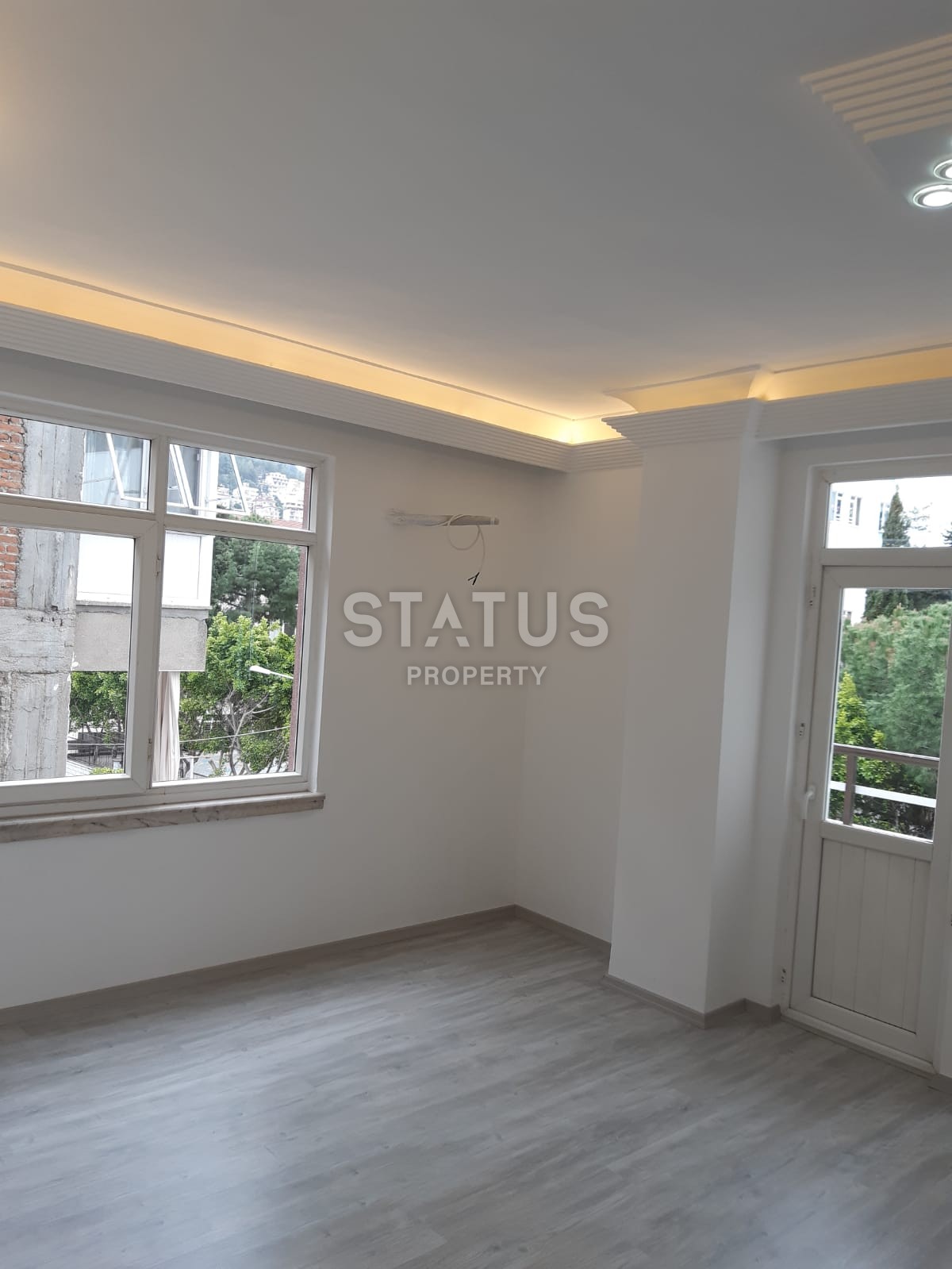 Apartment 2+1 renovated in the very center of Alanya, 90 m2 фото 2