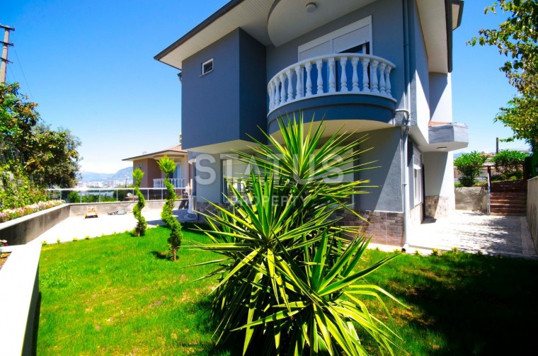 Luxury villa near the sea in Mahmutlar! Good price! 180 sq.m. photos 1