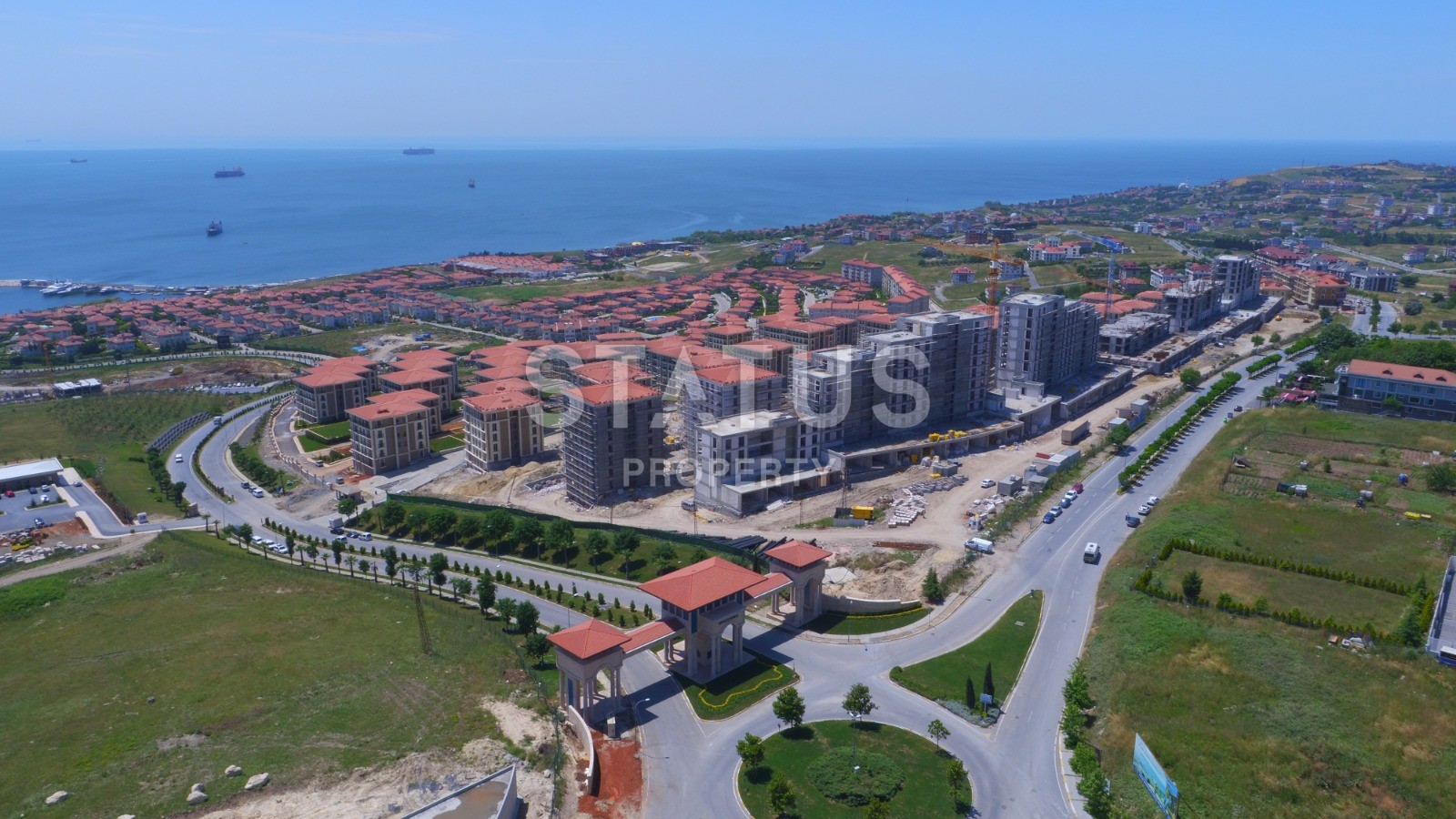 Элитные апартаменты от 1+1 до вилл на побережье, в самом грандиозном комплексе класса Люкс. Бейликдюзю, Стамбул. фото 2