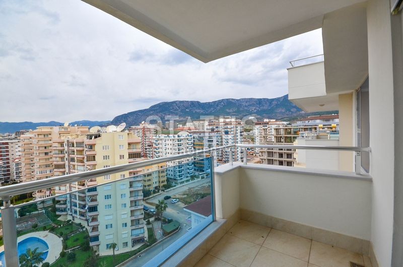 Penthouse 4+1 in a good complex with sea and mountain views, 230 m2 фото 2