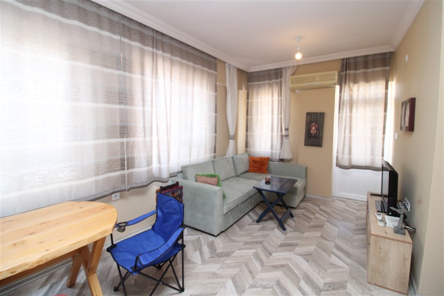 Квартира 2+1 с ремонтом в Махмутларе, 90 м2 фото 2