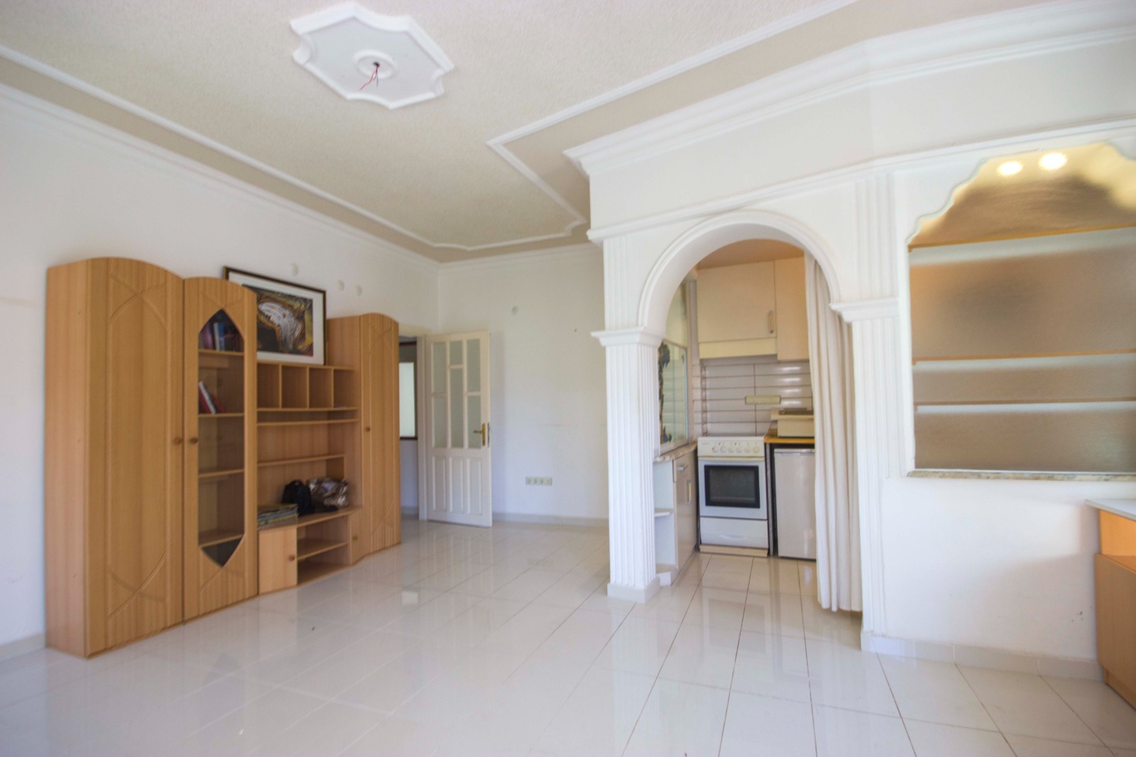 Budget one-bedroom apartment renovated in Cleopatra beach area, 60m2 фото 2