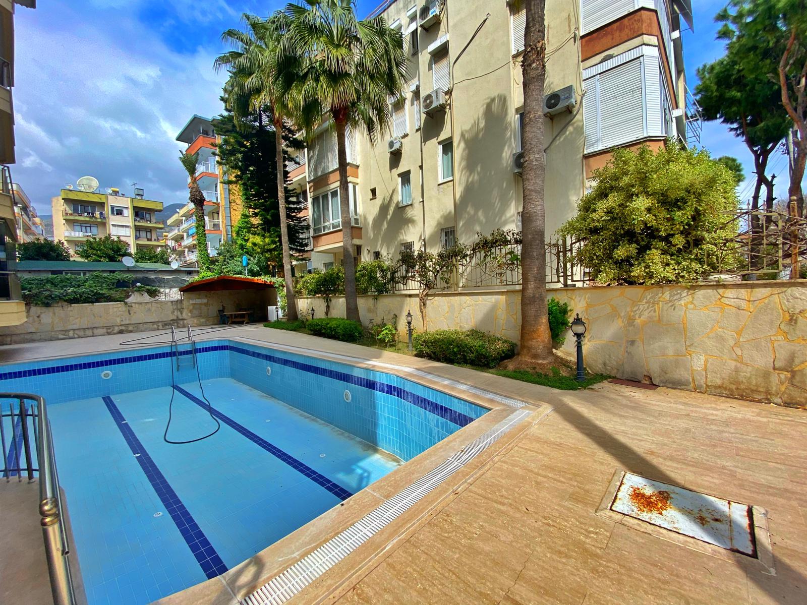 Spacious 1+1 apartment with furniture, 75 m2 in the center of Alanya. фото 2