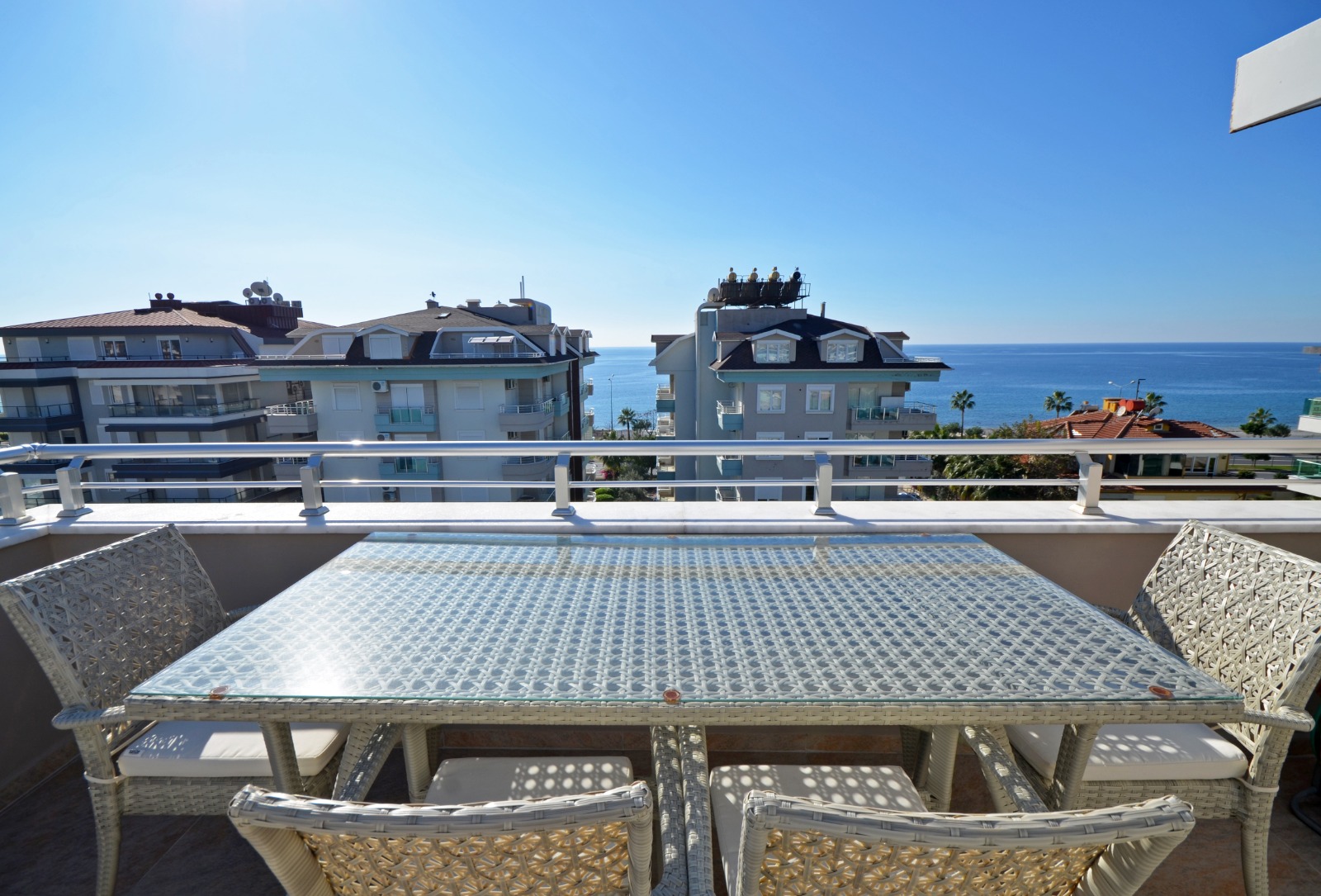 Seafront apartment 6+1 in Kestel, 264 m2 фото 1