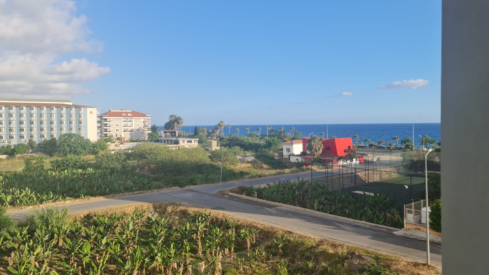 Apartment 1+1 in a new building by the sea in Kestel, 55 m2. фото 1