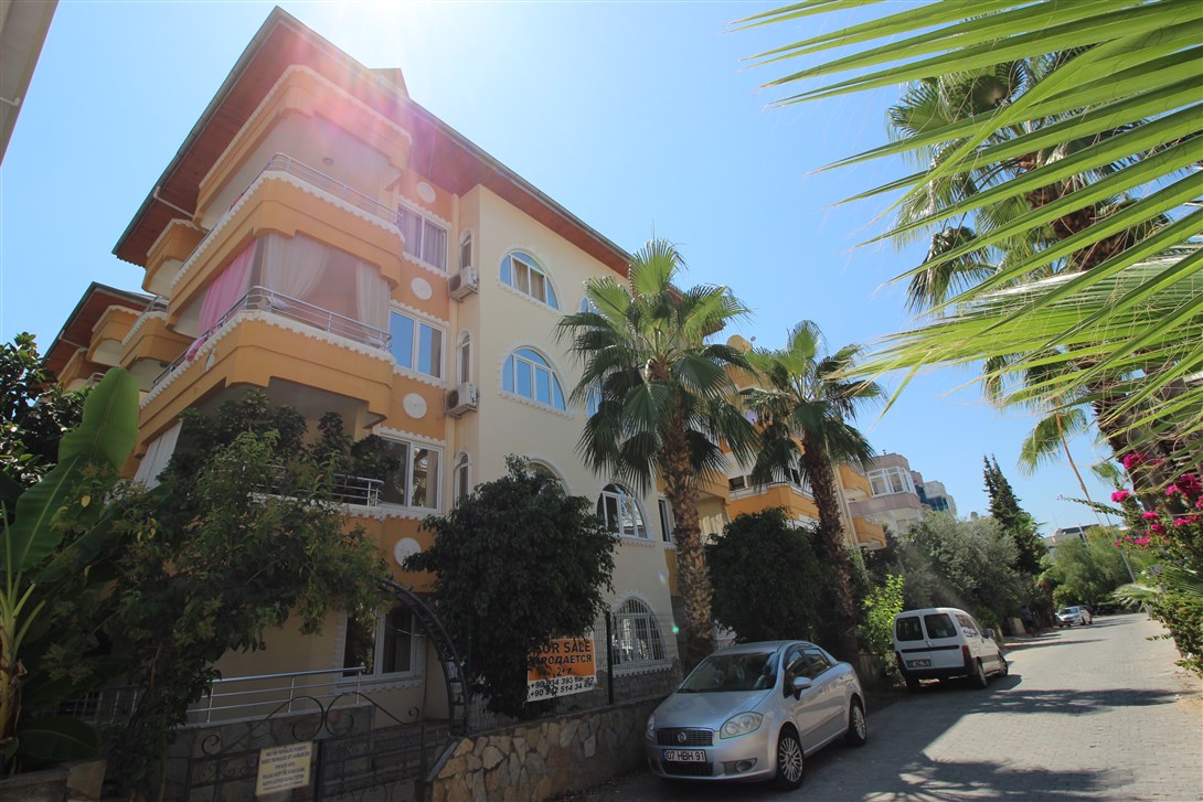 Cozy furnished apartment 2+1 250 meters from the sea in Oba, 75 m2. фото 1