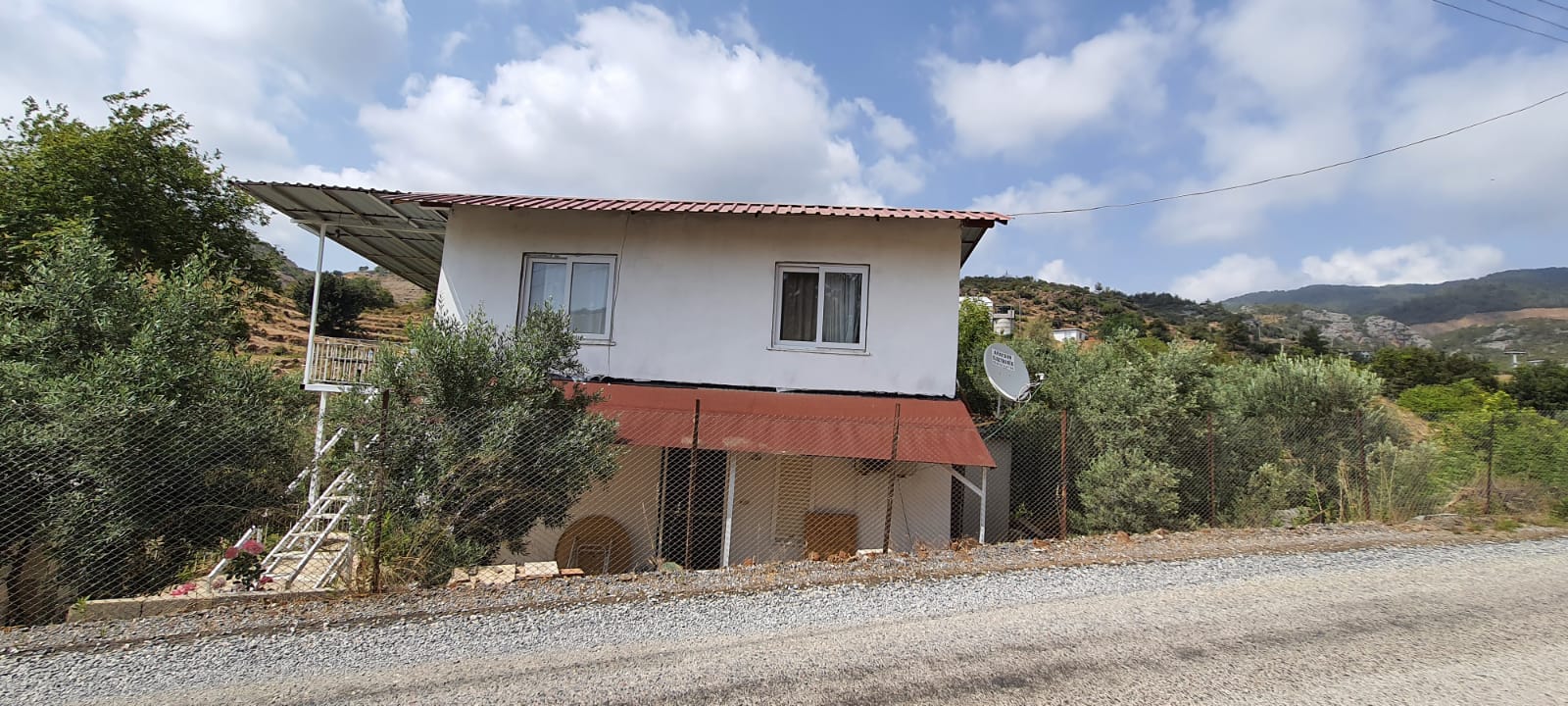 "House in the village" with a private garden, 308 m2 фото 1