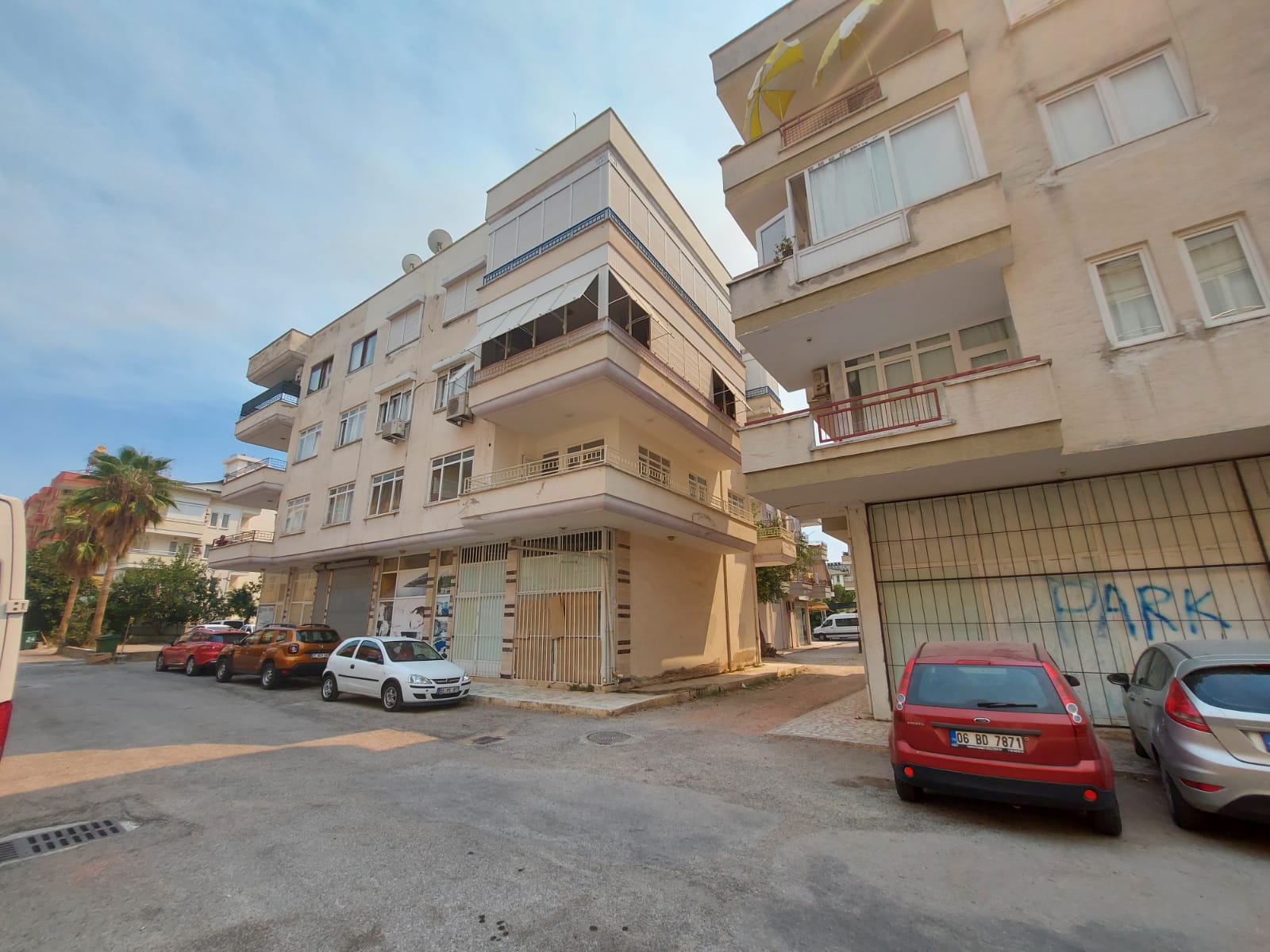 Apartment 3+1 renovated in the center of Alanya near the sea, 140 m2 фото 1