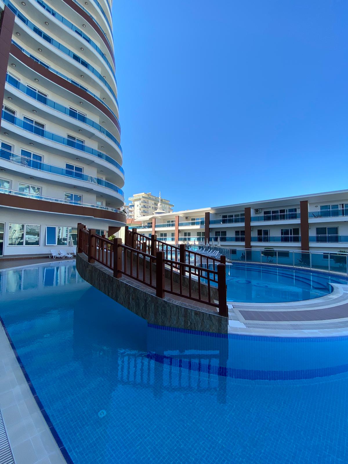 Furnished studio apartment in one of the best complexes in Mahmutlar, 45 m2 фото 1