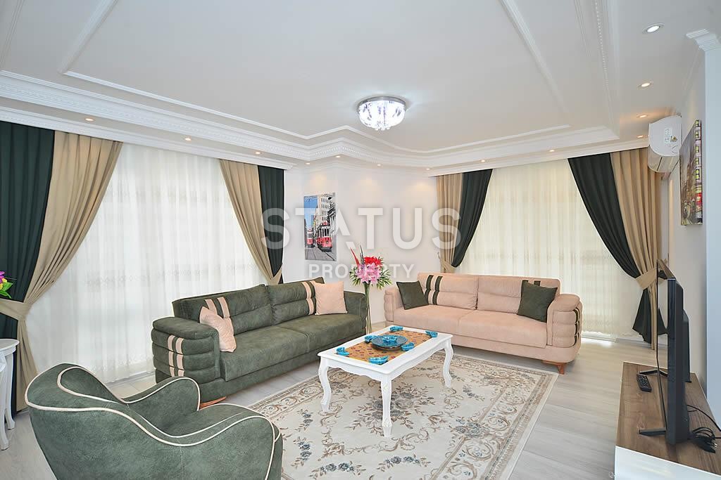 Luxurious three-room apartment 100 m from the sea in the center of Mahmutlar, 120 m2 фото 2