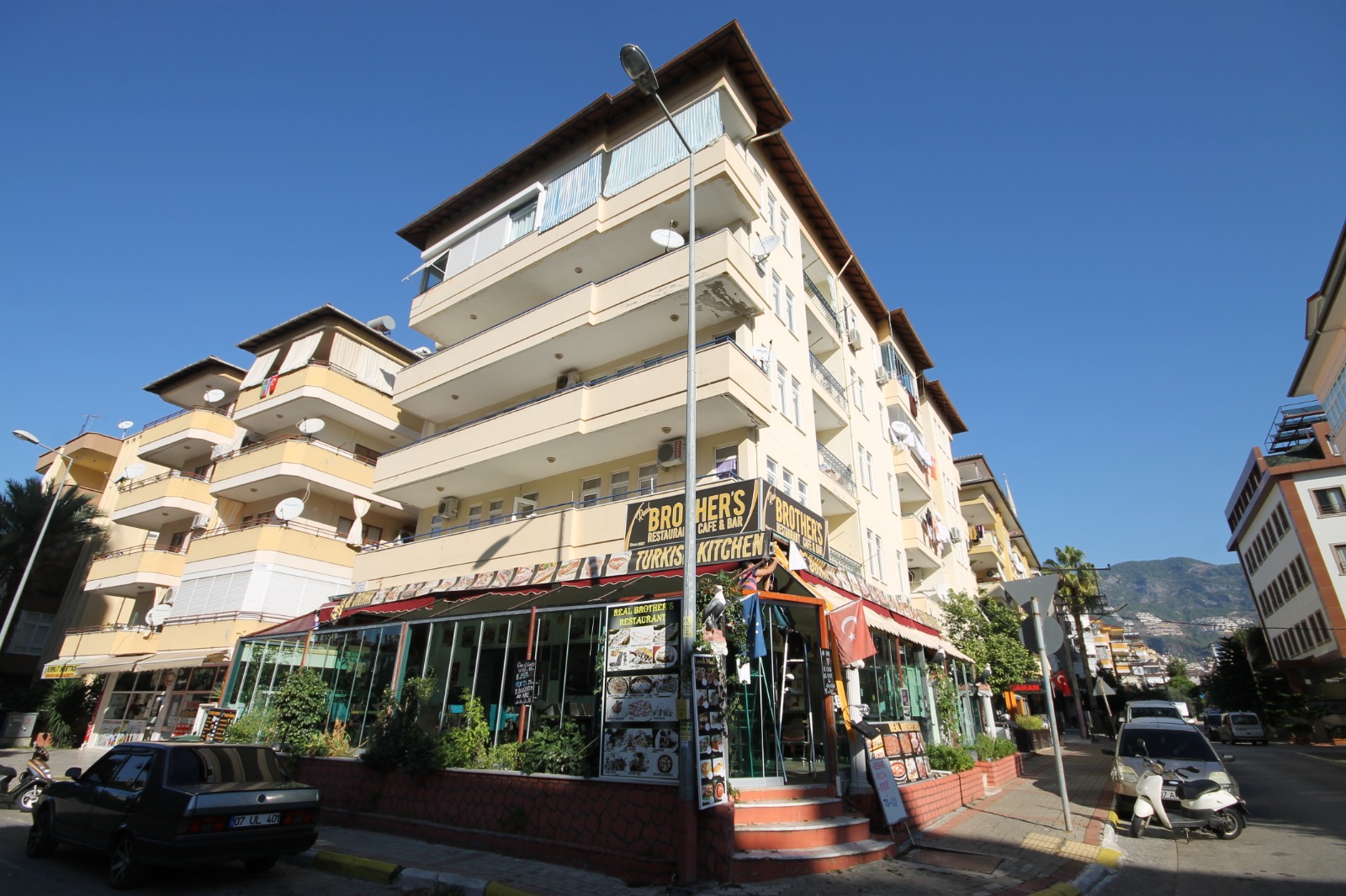 Large apartment 1+1 in the center of Alanya, 70 m2. фото 2