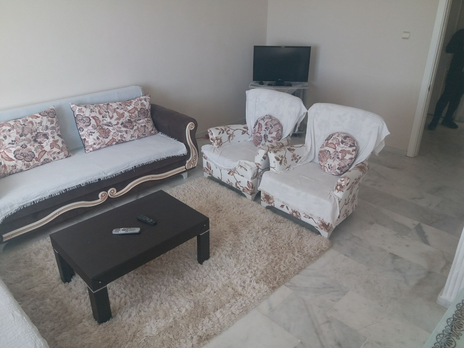 Квартира 2+1 с мебелью в комплексе на первой линии моря в Махмутларе, 120 м2 фото 2
